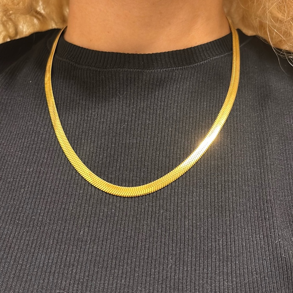 Gold chain - Picture 2 of 5